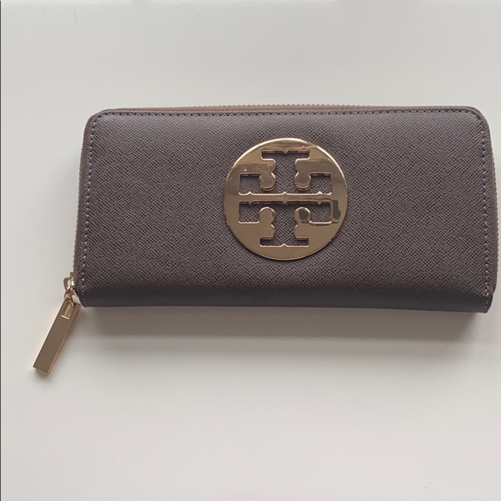NEW Tory Burch Wallet